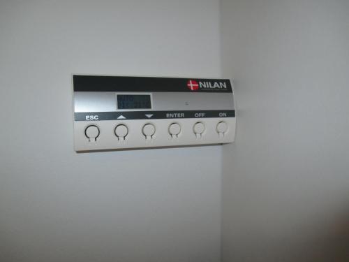 white house hotel apartments