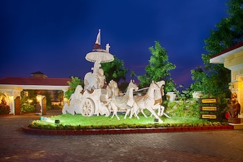 regency lagoon resort