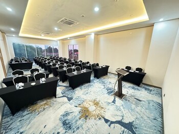 howard johnson by wyndham tangerang