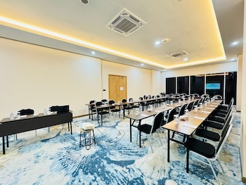 howard johnson by wyndham tangerang