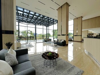 Howard Johnson By Wyndham Tangerang,,4 star