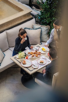 corinthia rome