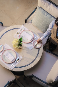 corinthia rome