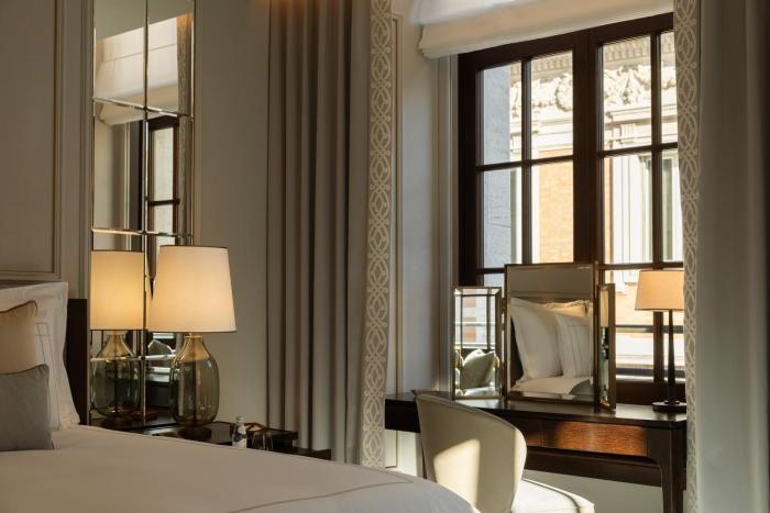 corinthia rome