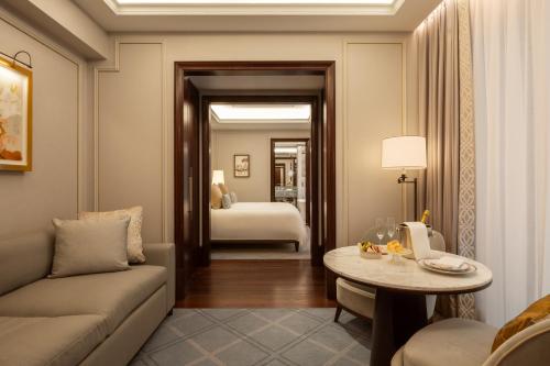 corinthia rome
