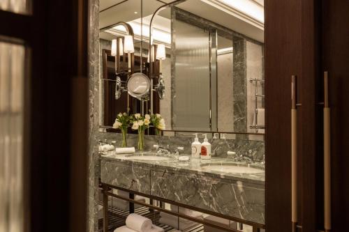 corinthia rome
