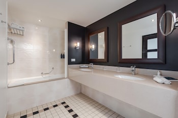 doubletree by hilton paris boulogne