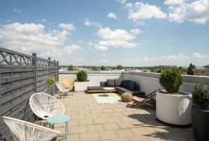 qu hotel trademark collection by wyndham