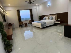 sunrise dream world sapno ri dhani hotel