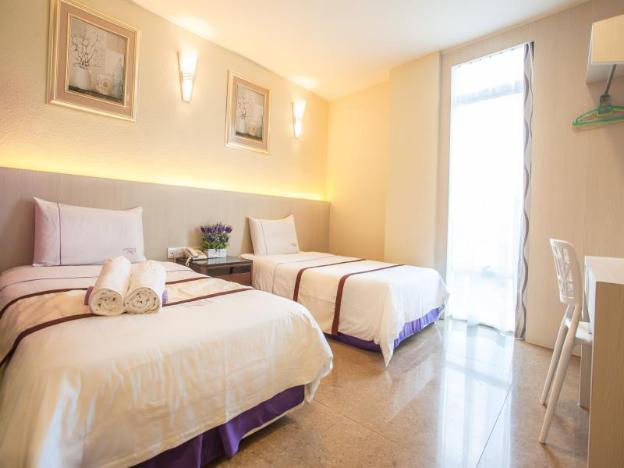 lavender inn nusa bestari