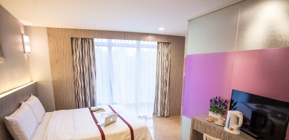 lavender inn nusa bestari