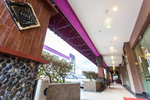 lavender inn nusa bestari
