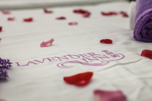 lavender inn nusa bestari