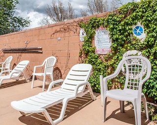 Econo Lodge Inn & Suites,Santa Fe>>New Mexico,2 star