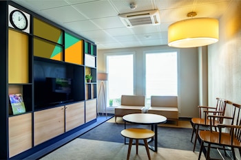 bandb hotel paris romainville noisy le sec