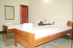 alok house