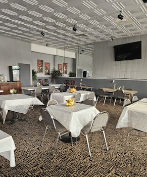 Stay Express Inn & Suites Tyler,,3 star
