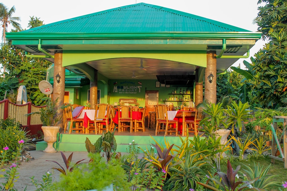 moonlight resort
