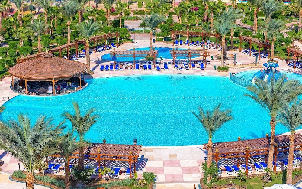 sunrise serano aqua park resort