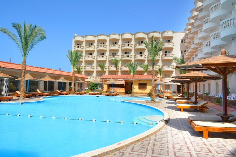 sunrise serano aqua park resort