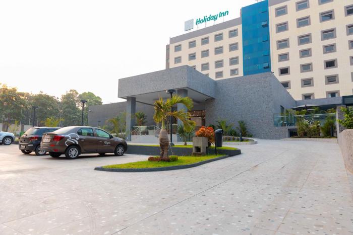 palms by eagles airport city formerly holidayinn