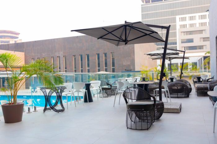 palms by eagles airport city formerly holidayinn