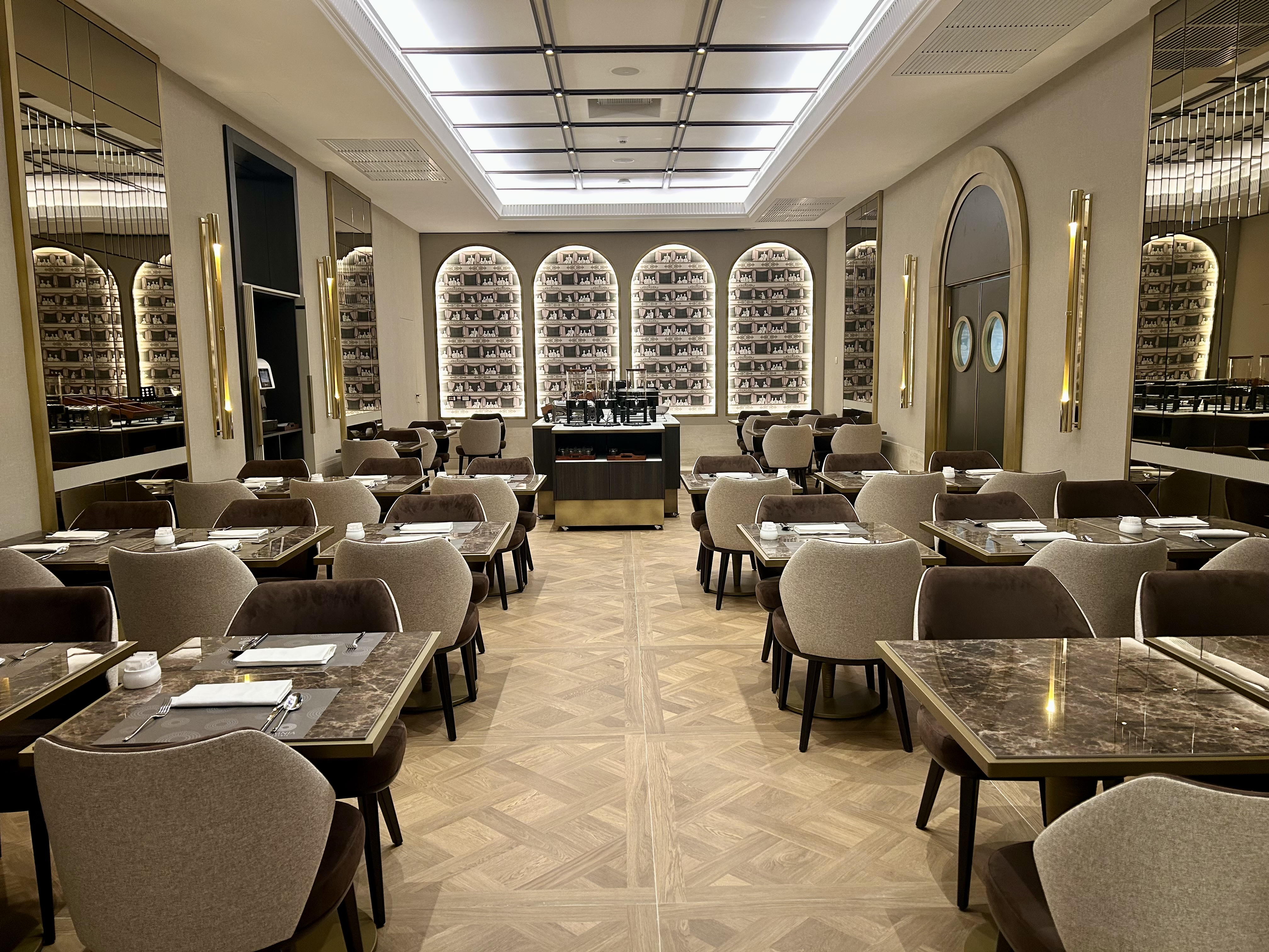 aria palace