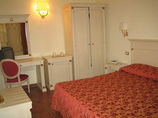 Hotel Quadrifoglio By Mancini,Lazio>>Eur,3 star