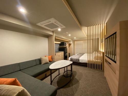 premium apart monday kyoto gojo