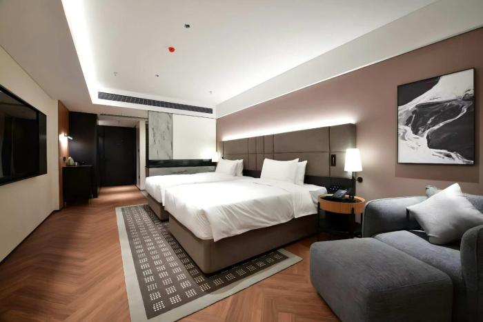 intercity hotel hangzhou west lake wulin plaza