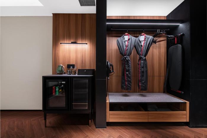 intercity hotel hangzhou west lake wulin plaza