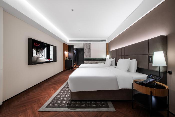 intercity hotel hangzhou west lake wulin plaza