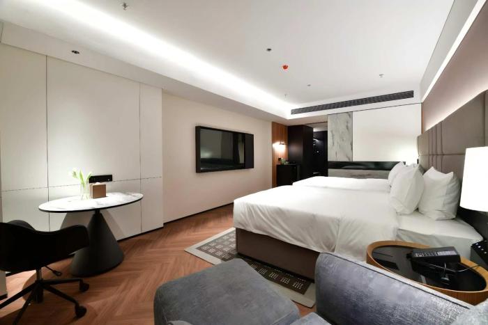 intercity hotel hangzhou west lake wulin plaza