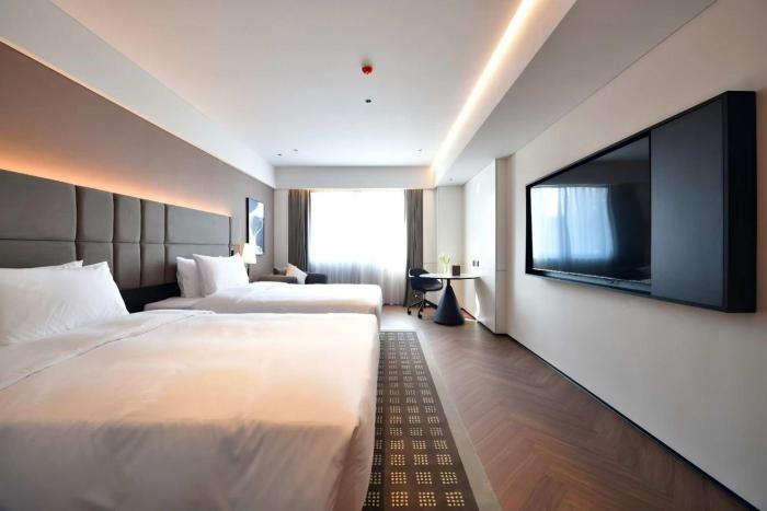 intercity hotel hangzhou west lake wulin plaza