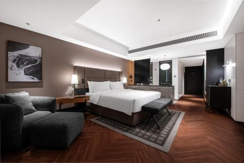 intercity hotel hangzhou west lake wulin plaza