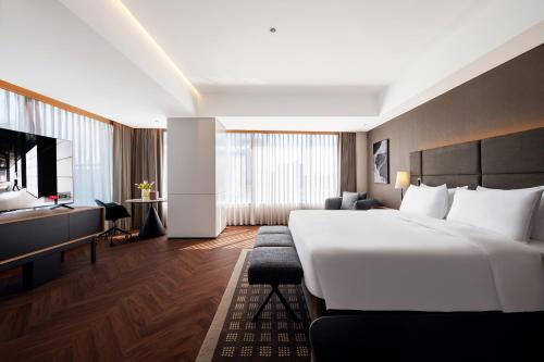 intercity hotel hangzhou west lake wulin plaza