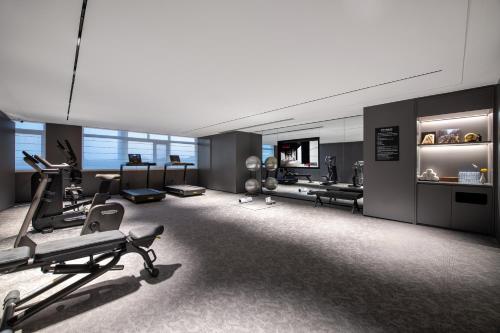 intercity hotel hangzhou west lake wulin plaza
