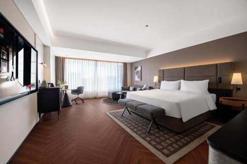 intercity hotel hangzhou west lake wulin plaza