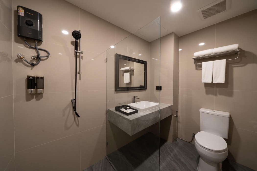 surestay plus by bw ramkhamhaeng airport rail link bangkok