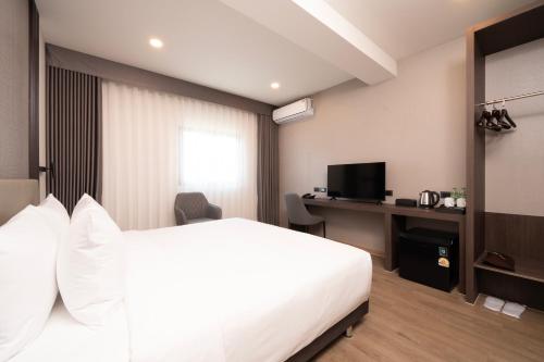 surestay plus by bw ramkhamhaeng airport rail link bangkok