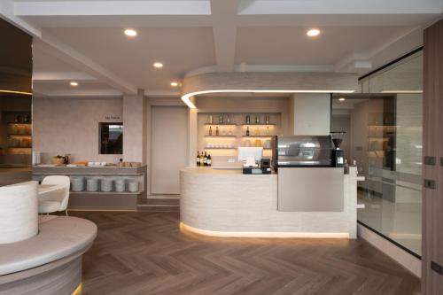 surestay plus by bw ramkhamhaeng airport rail link bangkok