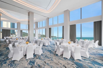 voco scenia bay nha trang by ihg