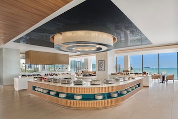 voco scenia bay nha trang by ihg