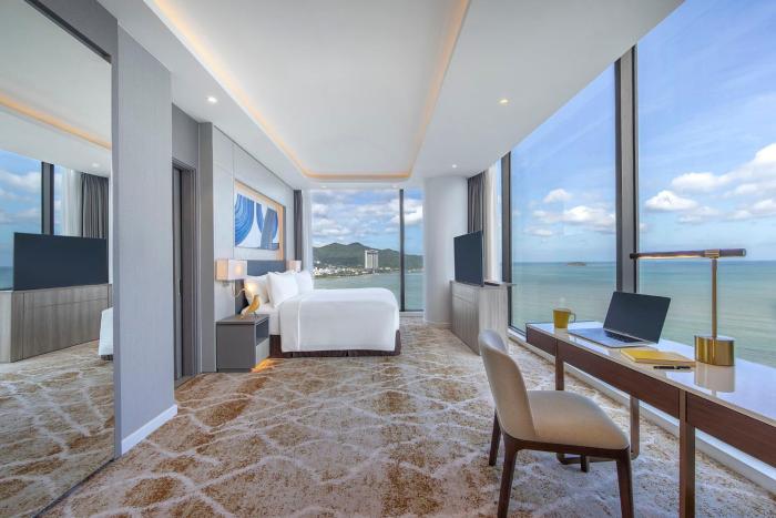 voco scenia bay nha trang by ihg
