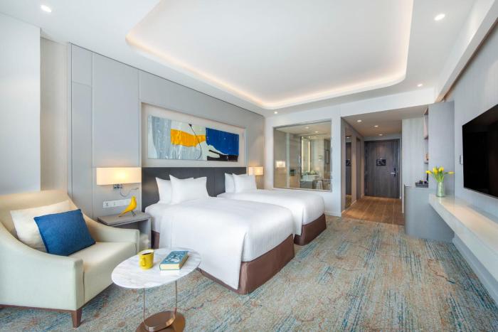 voco scenia bay nha trang by ihg