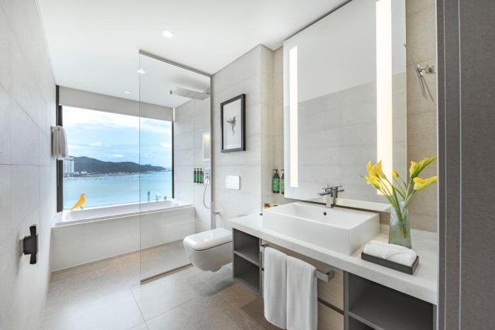 voco scenia bay nha trang by ihg