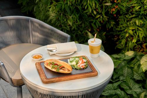 voco scenia bay nha trang by ihg