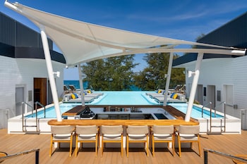 radisson blu resort phuket mai khao beach