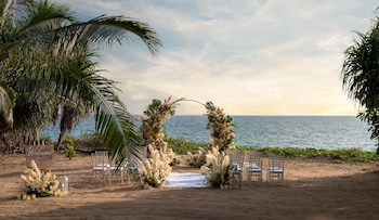 radisson blu resort phuket mai khao beach