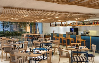radisson blu resort phuket mai khao beach
